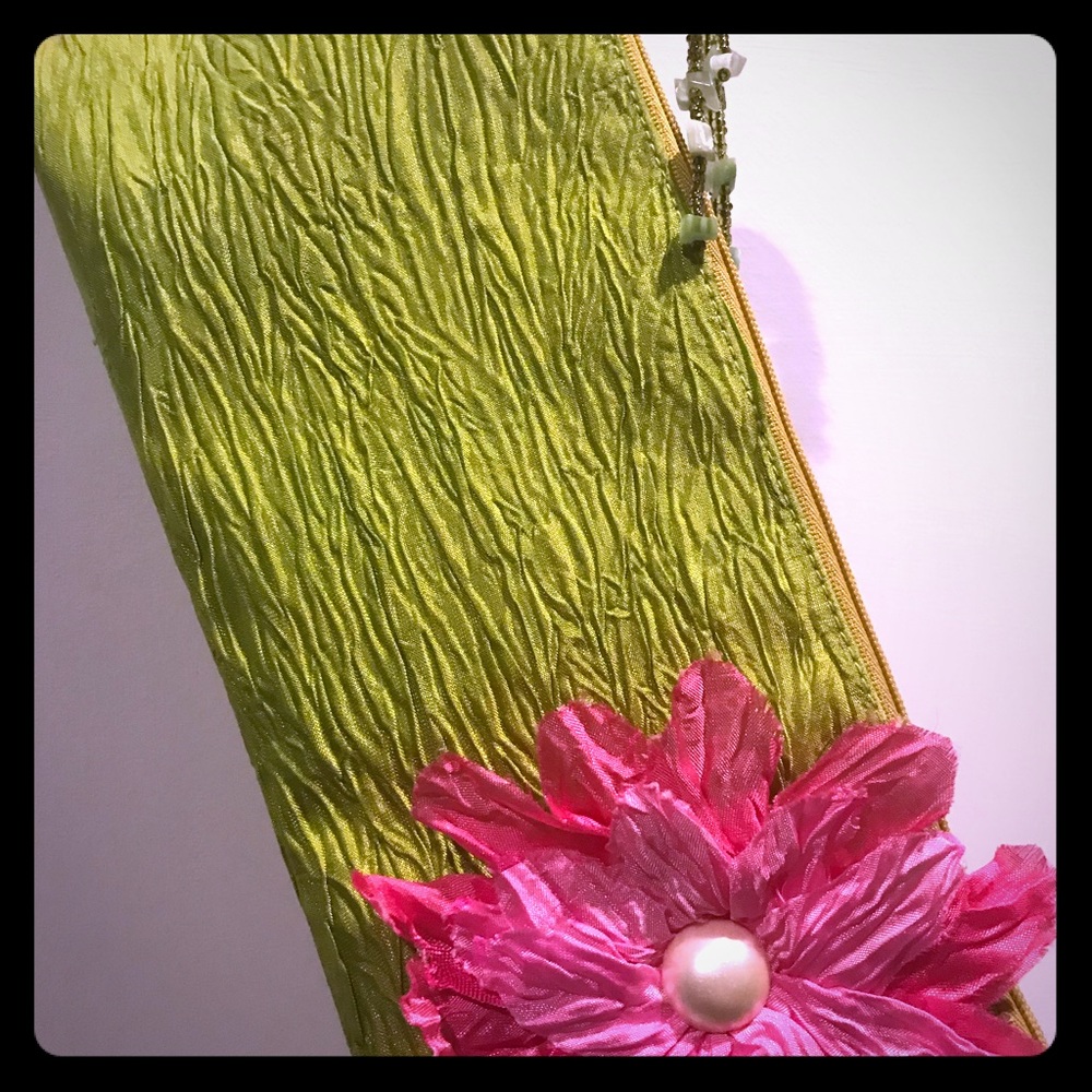 Jazzd Pink and Green Wristlet Small Handbag